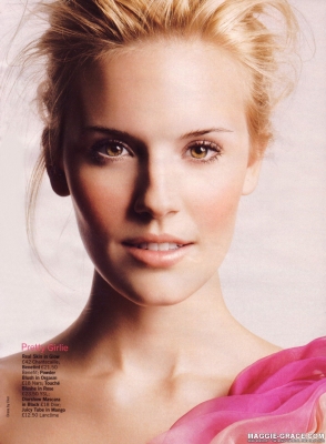 2006-04_-_Glamour_UK_28129.jpg
